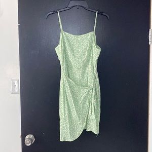 Light green daisy sundress